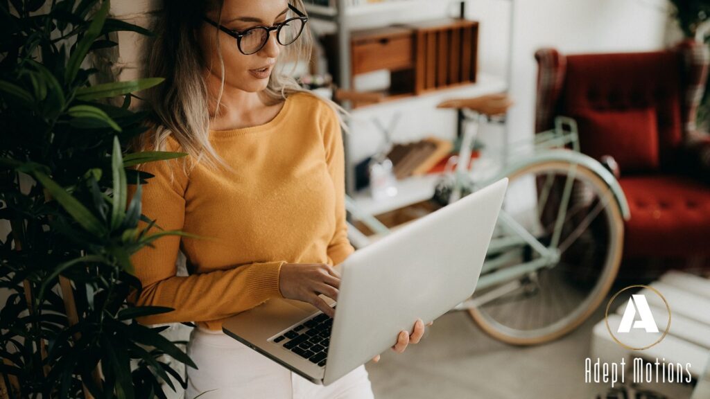 women doing freelance work on laptop